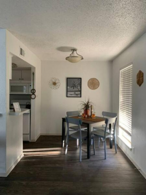 Austin - The Palm - The Ultimate Getaway Space
